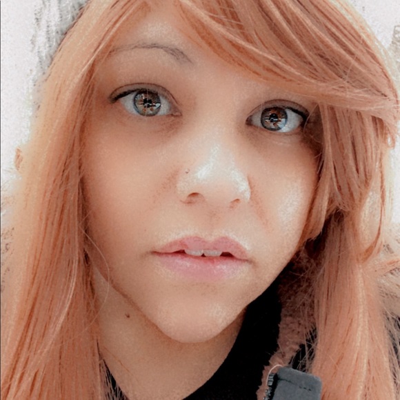 Meet your Posher, Bella - Picture 3 of 9